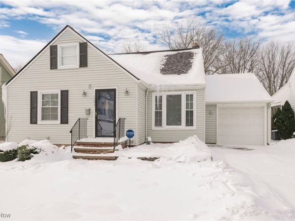 1304 Irene Road, Lyndhurst, OH 44124