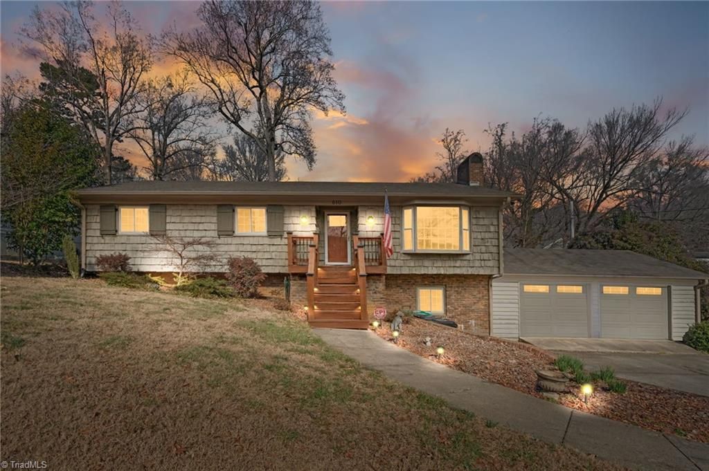 610 Colonial Drive, High Point, NC 27262 Main Photo