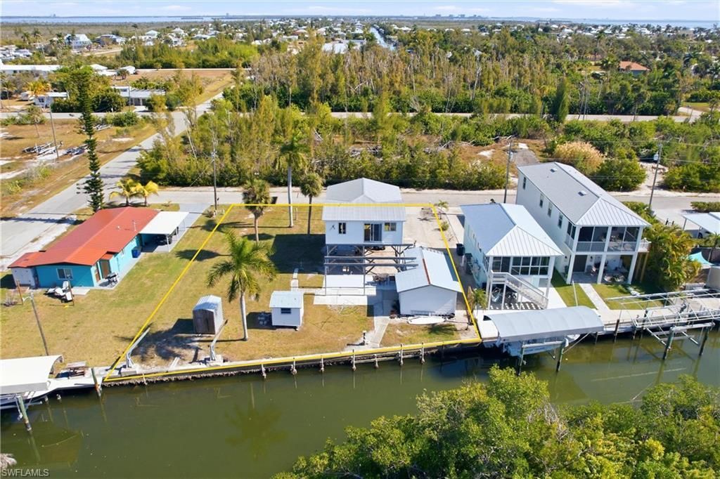 2661 Bamboo St, Saint James City, FL 33956 Photo