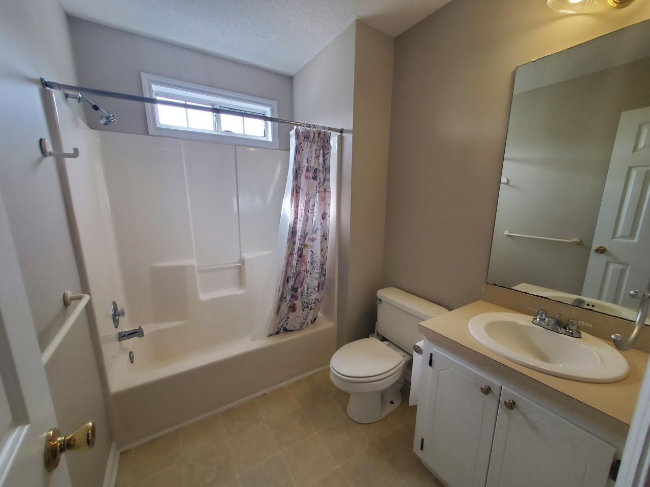 381 Arlington Drive Photo 19