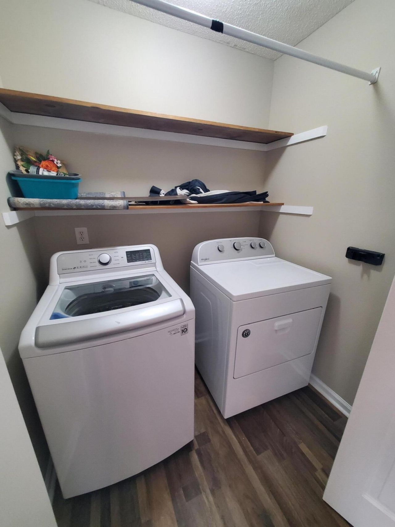 381 Arlington Drive Photo 9