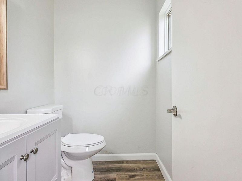 4980 Harbor Boulevard, Columbus, OH 43232 Photo 13