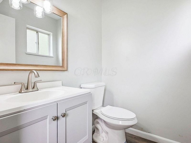 4980 Harbor Boulevard, Columbus, OH 43232 Photo 14