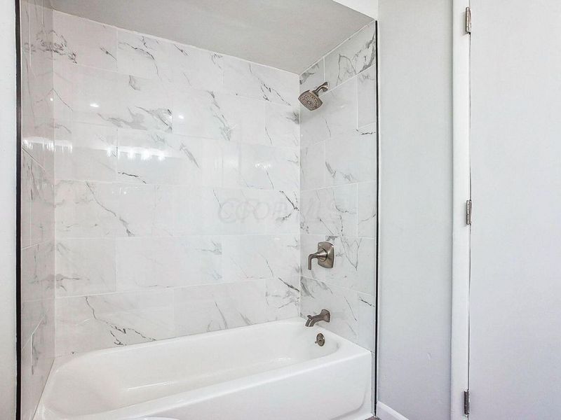 4980 Harbor Boulevard, Columbus, OH 43232 Photo 21