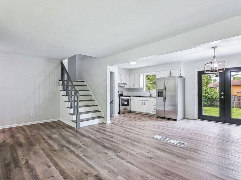 4980 Harbor Boulevard, Columbus, OH 43232 Photo 3