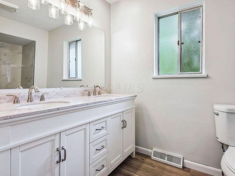 4980 Harbor Boulevard, Columbus, OH 43232 Photo 6