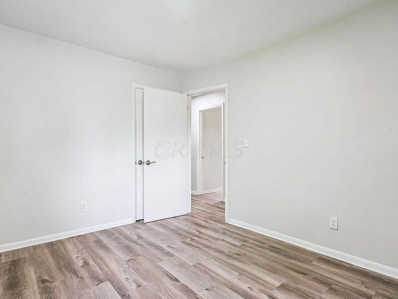 4980 Harbor Boulevard, Columbus, OH 43232 Photo 8