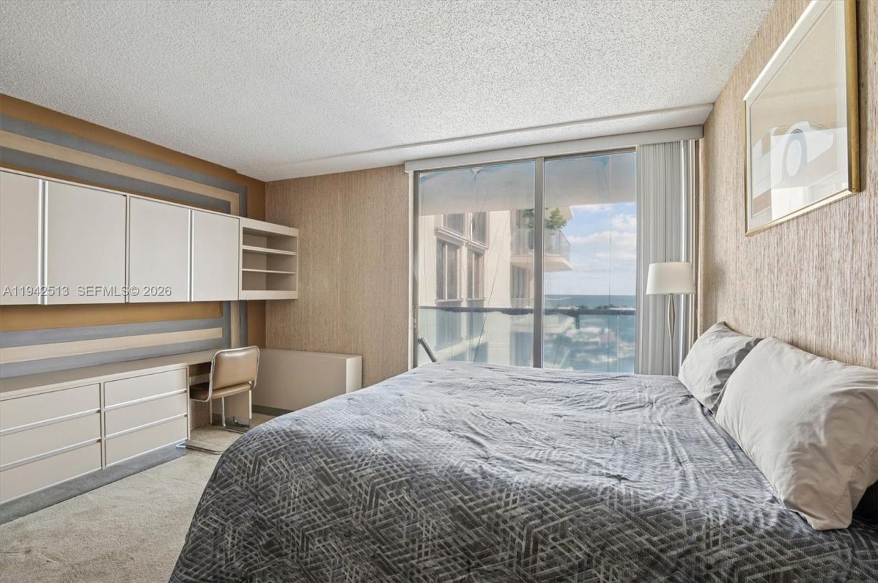 19707 Turnberry Way, Unit 14F, Aventura, FL 33180 Photo