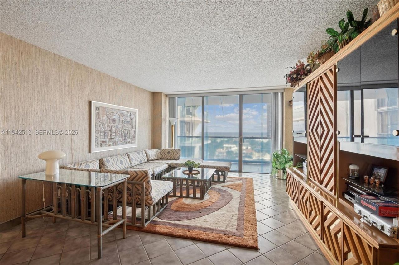 19707 Turnberry Way, Unit 14F, Aventura, FL 33180 Photo