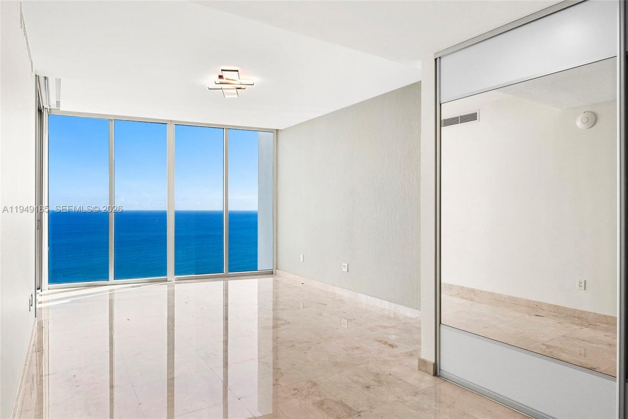 17001 Collins Ave, Unit 4208, Sunny Isles Beach, FL 33160 Photo