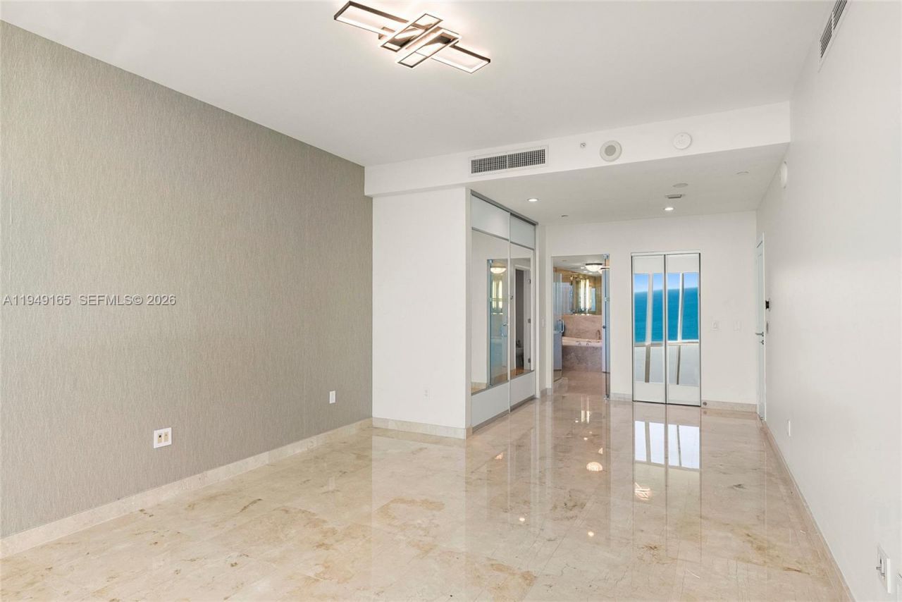 17001 Collins Ave, Unit 4208, Sunny Isles Beach, FL 33160 Photo
