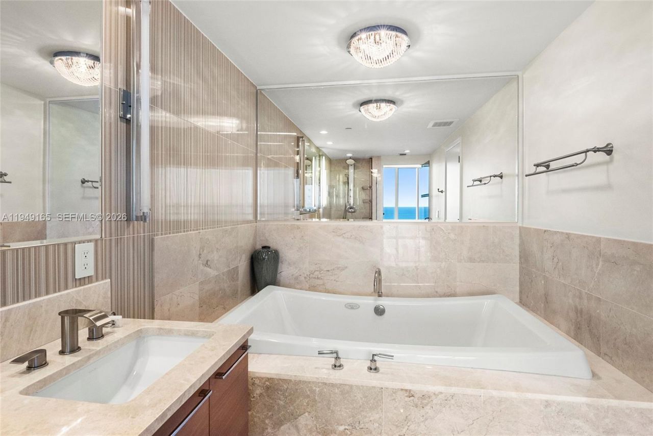 17001 Collins Ave, Unit 4208, Sunny Isles Beach, FL 33160 Photo