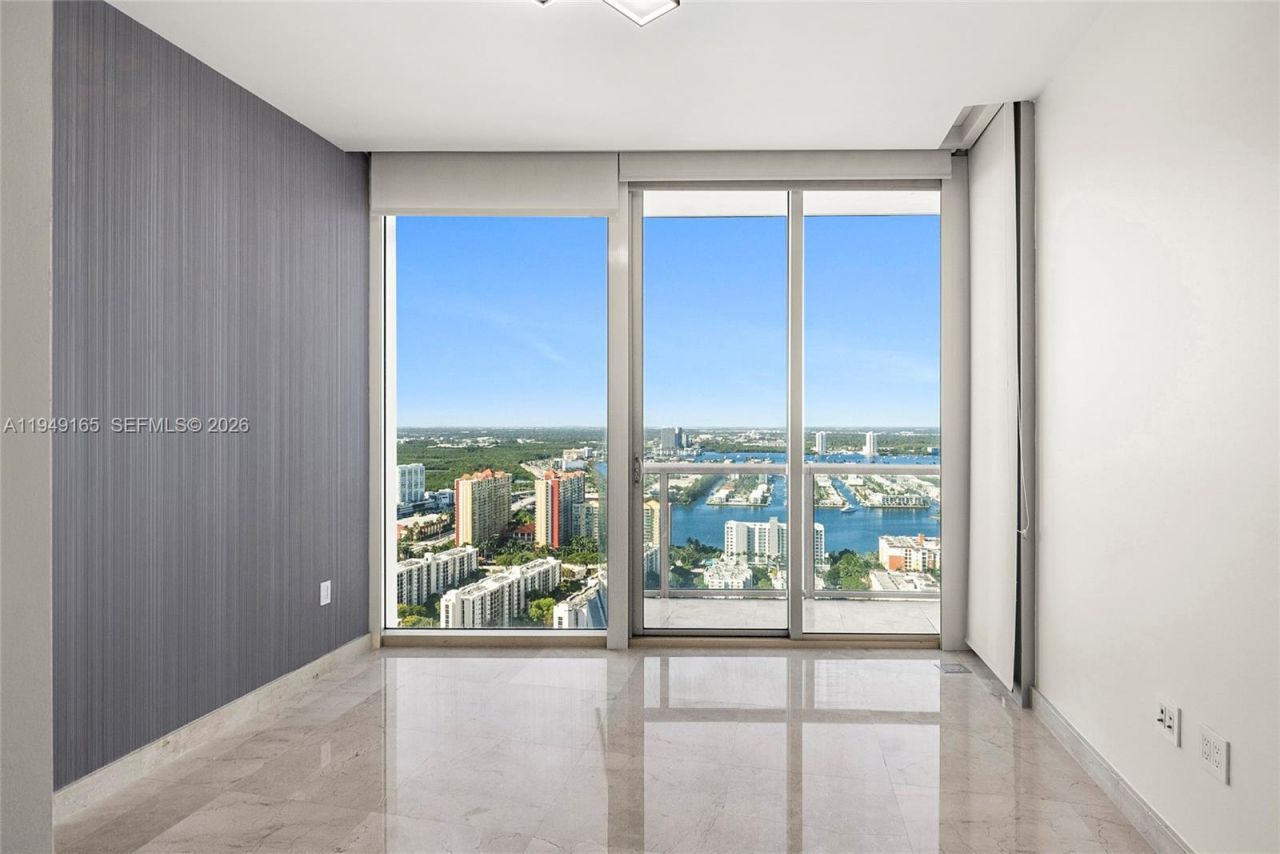 17001 Collins Ave, Unit 4208, Sunny Isles Beach, FL 33160 Photo