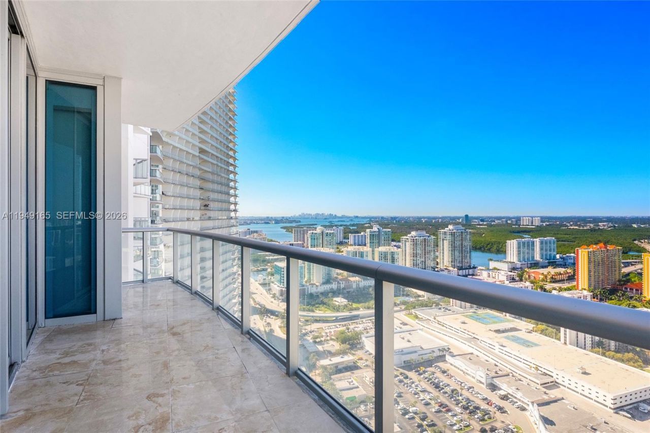 17001 Collins Ave, Unit 4208, Sunny Isles Beach, FL 33160 Photo