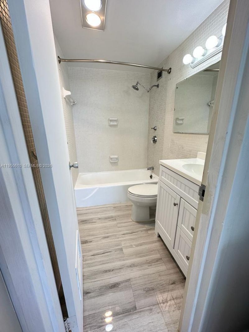 1720 Harrison St , Unit 9A, Hollywood, FL 33020 Photo