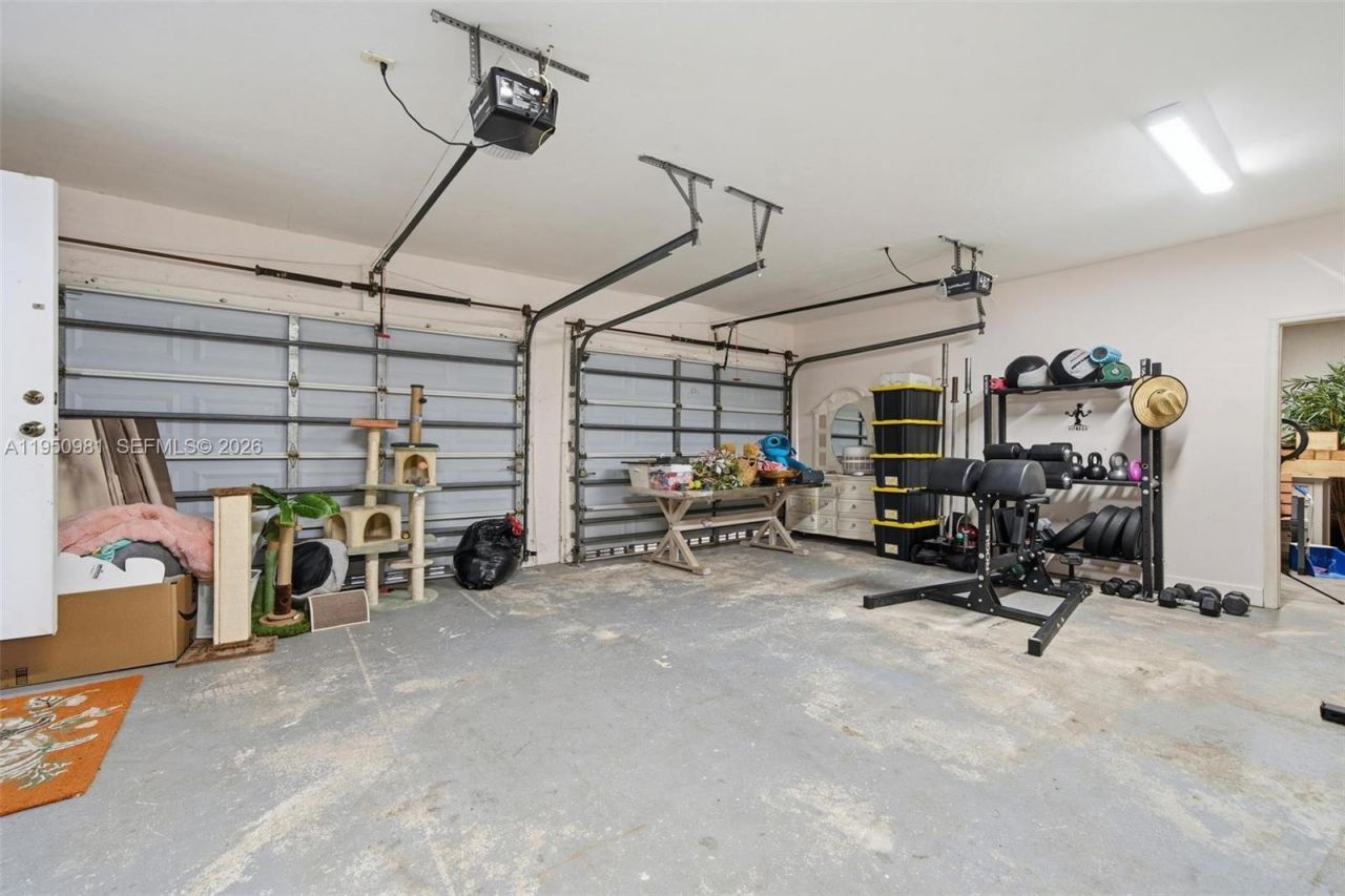 6801 SW 126th Ter, Pinecrest, FL 33156 Photo