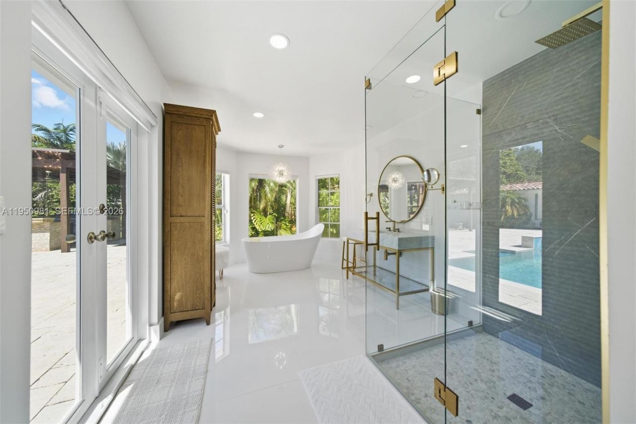 6801 SW 126th Ter, Pinecrest, FL 33156 Photo