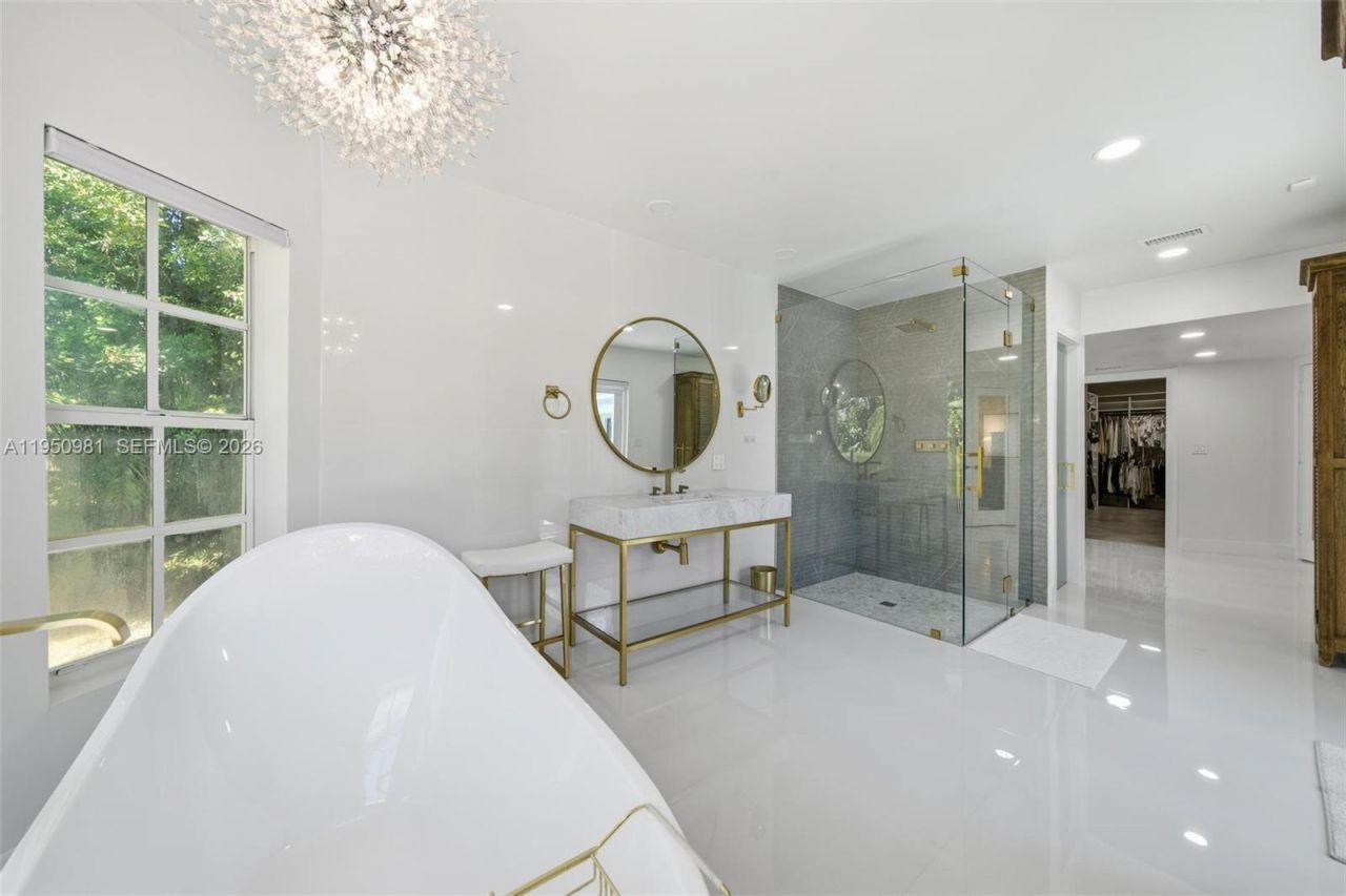 6801 SW 126th Ter, Pinecrest, FL 33156 Photo