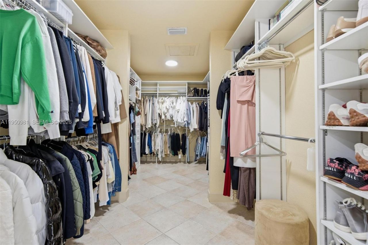 6801 SW 126th Ter, Pinecrest, FL 33156 Photo