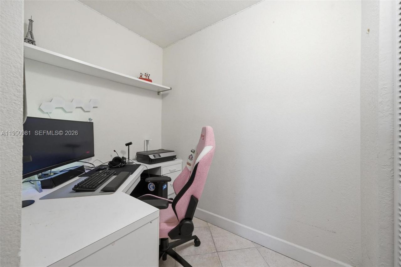 6801 SW 126th Ter, Pinecrest, FL 33156 Photo