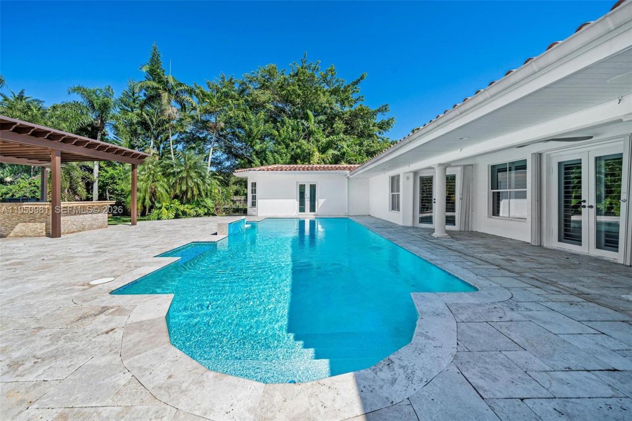 6801 SW 126th Ter, Pinecrest, FL 33156 Photo