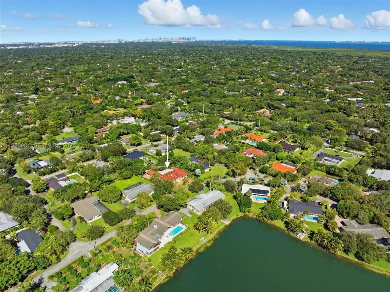 6801 SW 126th Ter, Pinecrest, FL 33156 Photo