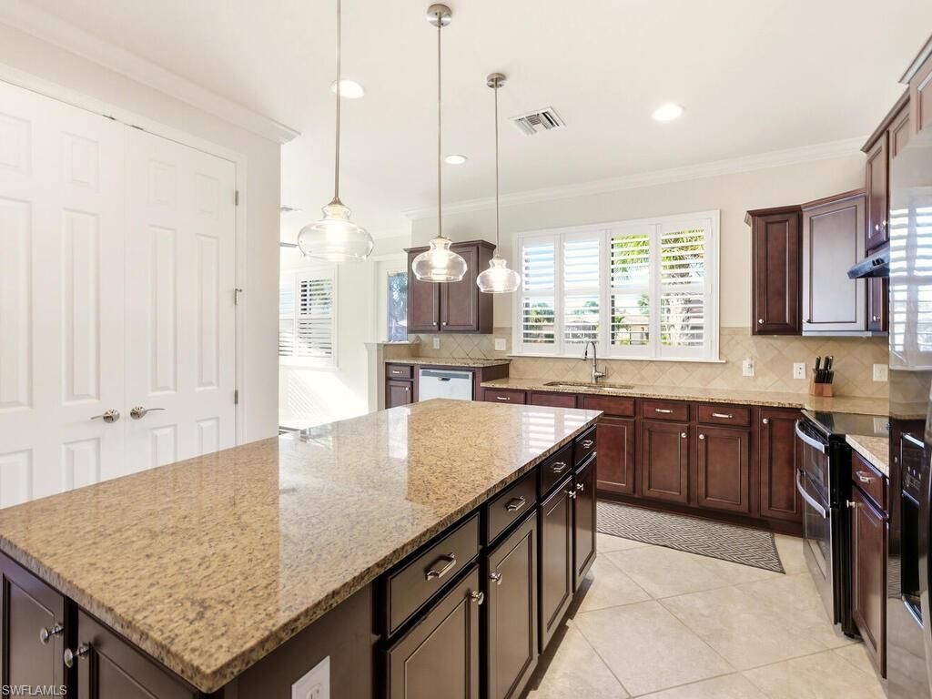10960 Glenhurst St, Fort Myers, FL 33913 Photo