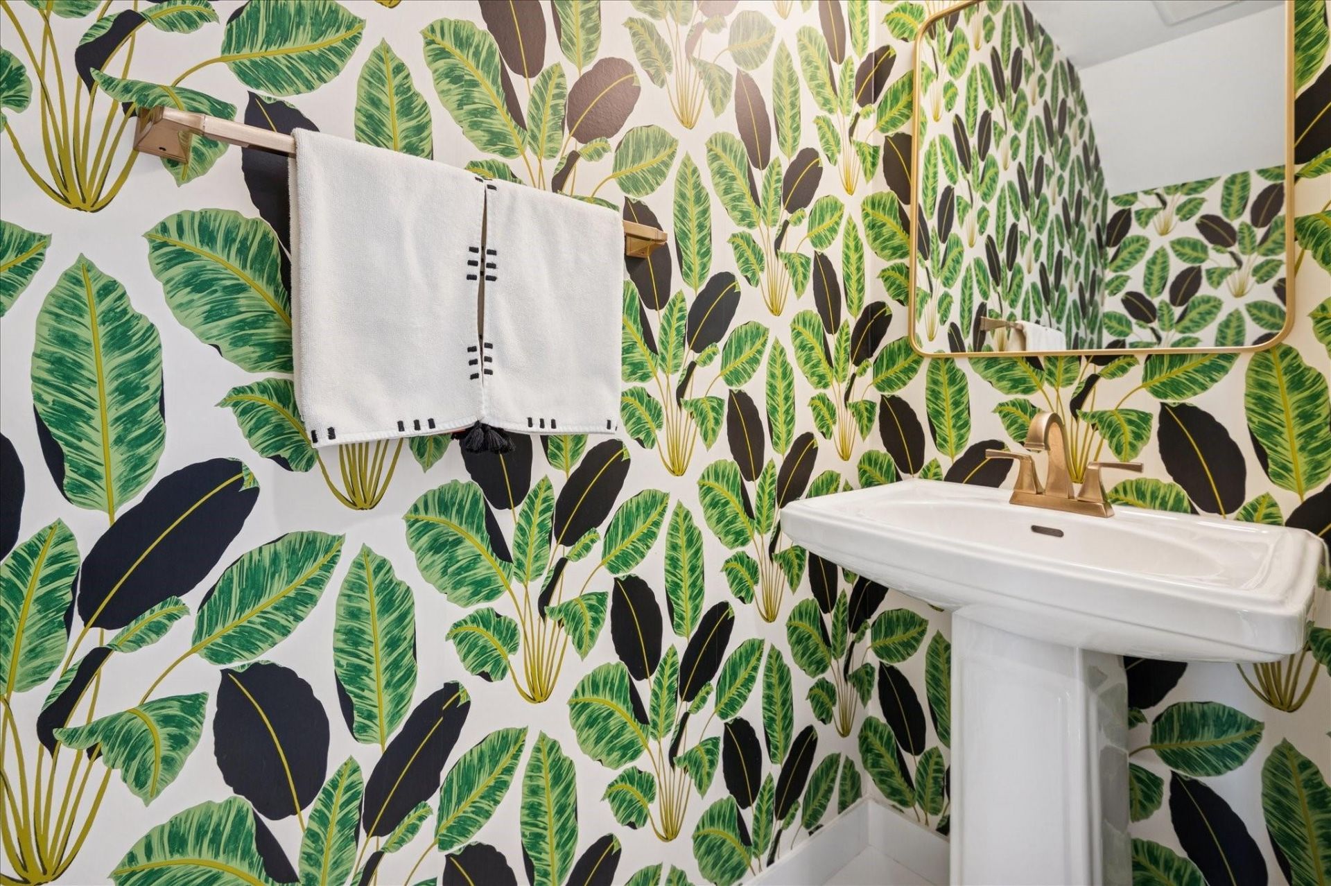 2610 NE 213th Street, Unit 110, Miami, FL 33180 Photo