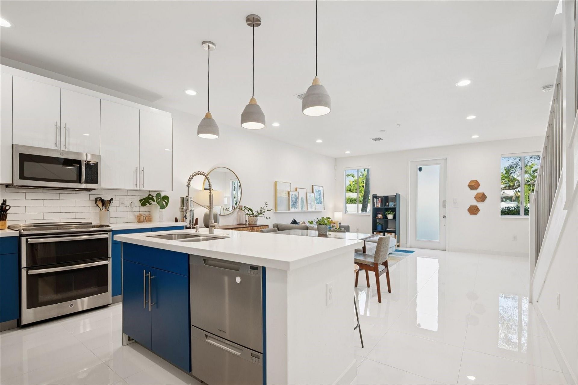 2610 NE 213th Street, Unit 110, Miami, FL 33180 Photo