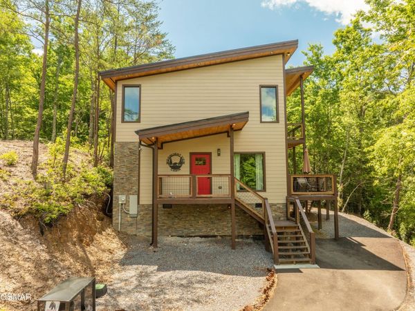 111 Little Round Top Lane, Townsend, TN 37882