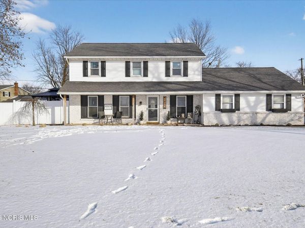 1808 S Defiance Street, Archbold, OH 43502