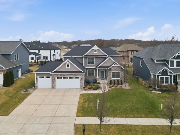 1983 Franklin Drive, Crown Point, IN 46307