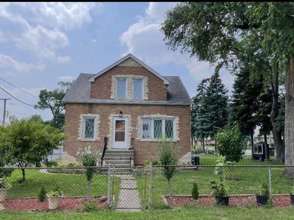 224 Spruce Avenue, Bensenville, IL 60106