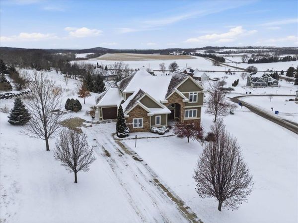 3403 Whistling Wind Way, Sun Prairie, WI 53590