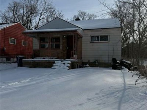 426 E Holbrook Avenue, Flint, MI 48505