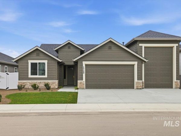 2744 Soulen Dr, Emmett, ID 83617