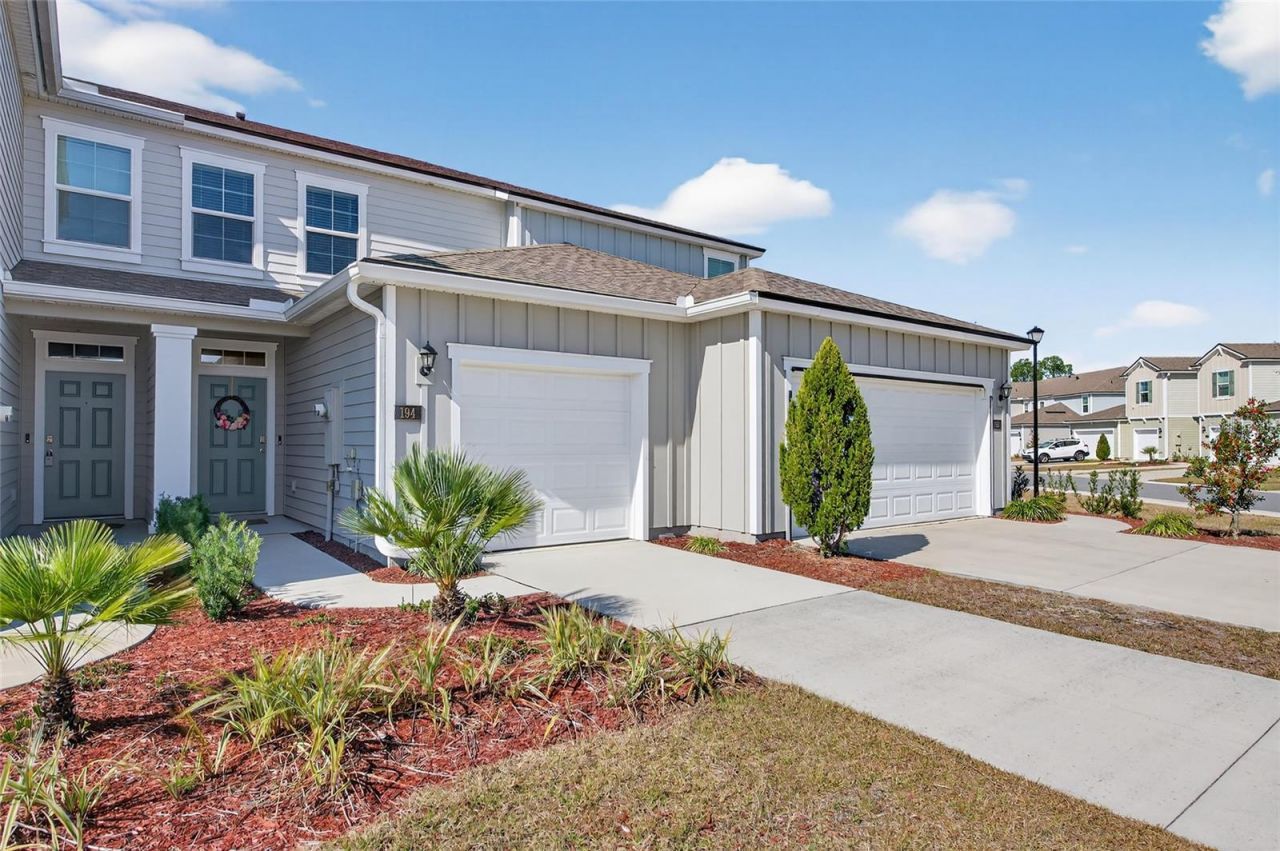 194 Redbud Road, Palm Coast, FL 32137 Main Photo