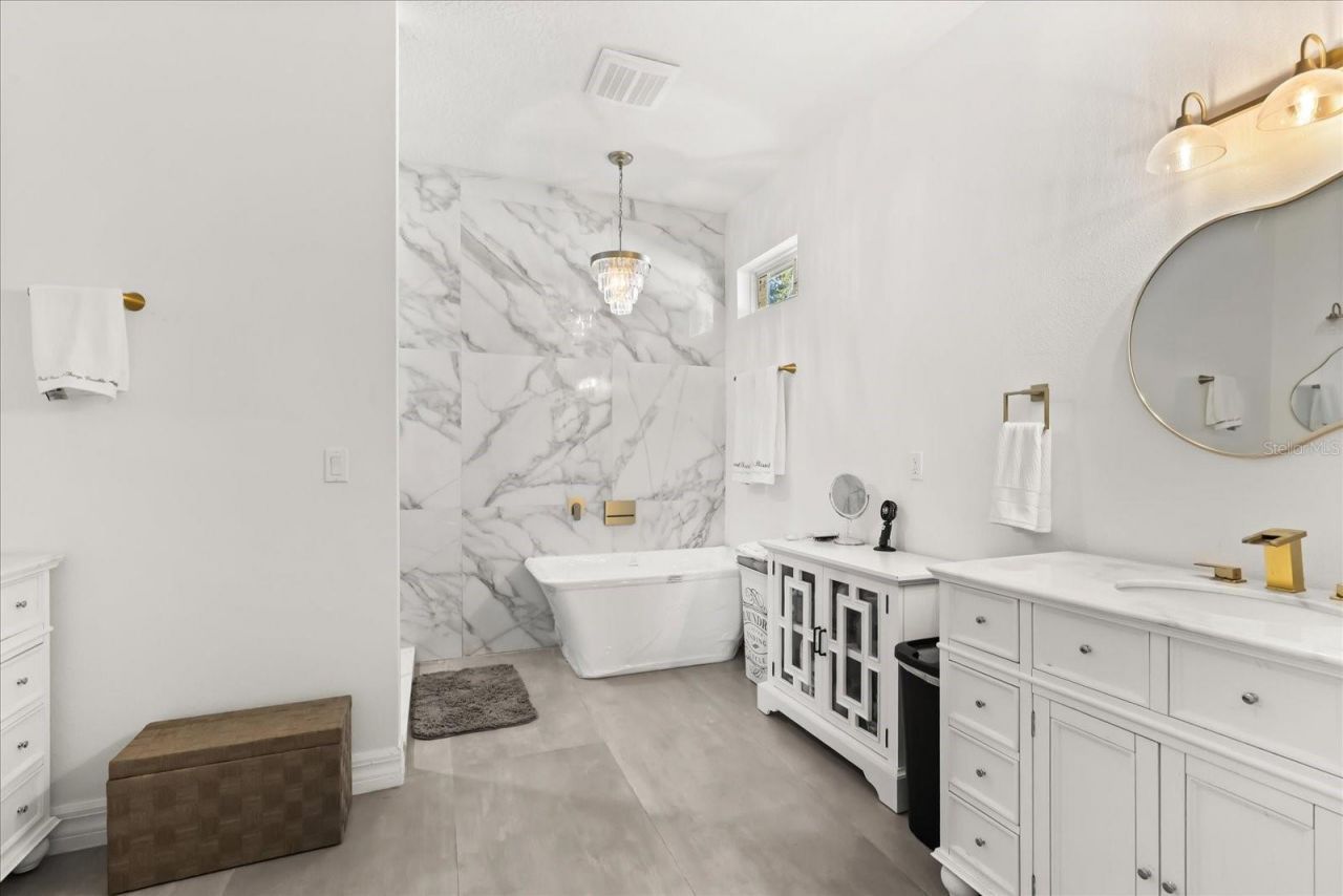 812 Chastain Road, Seffner, FL 33584 Photo