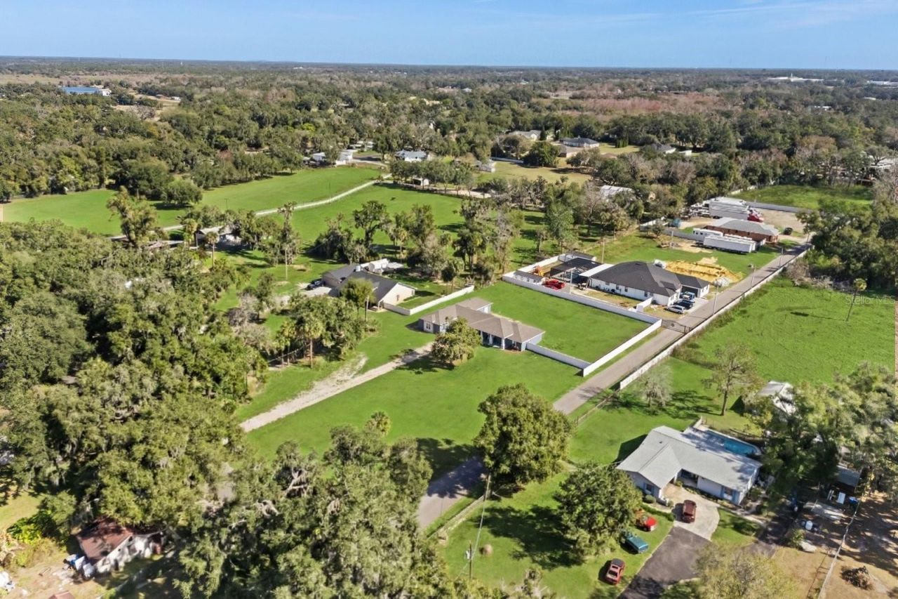 812 Chastain Road, Seffner, FL 33584 Photo