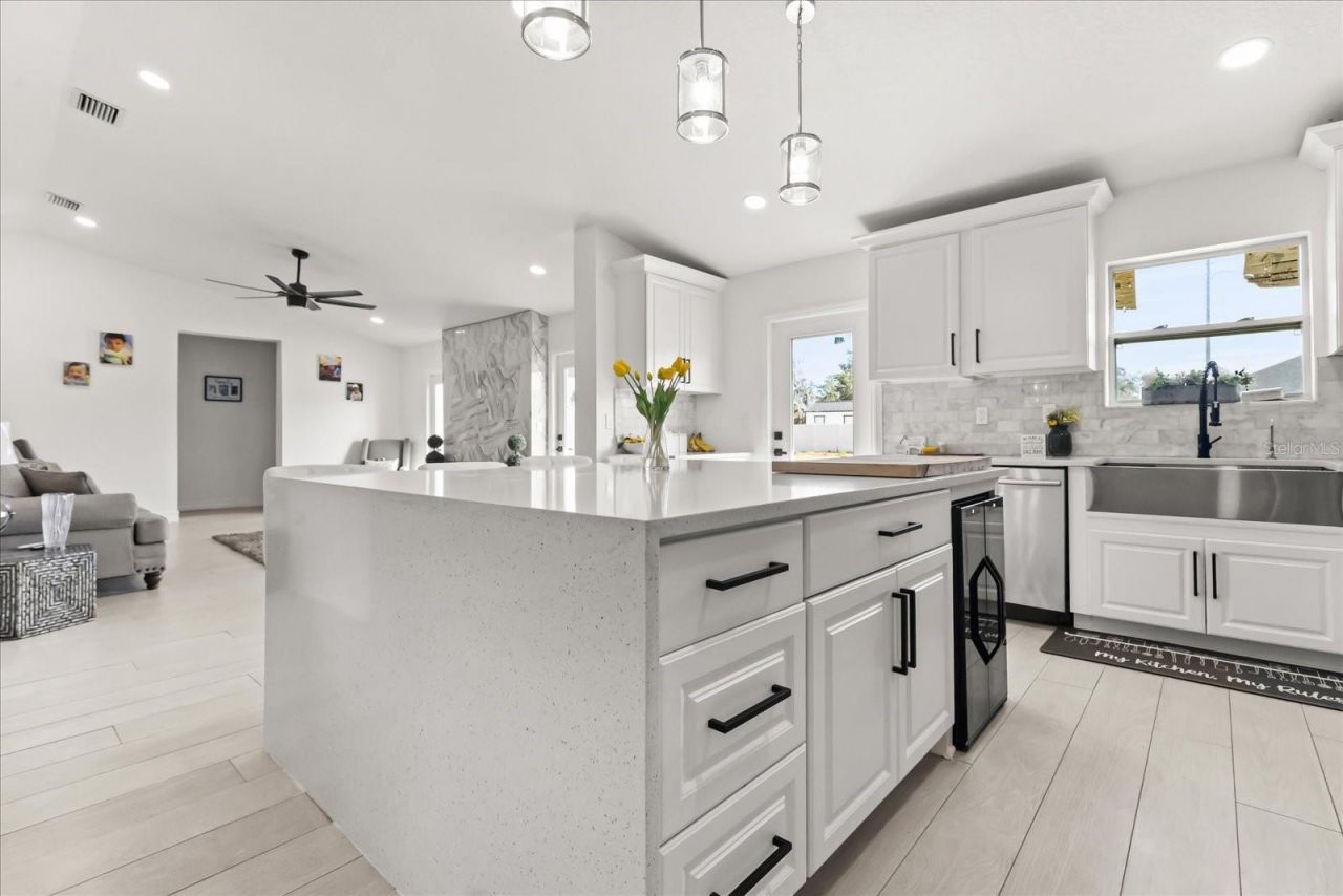 812 Chastain Road, Seffner, FL 33584 Photo