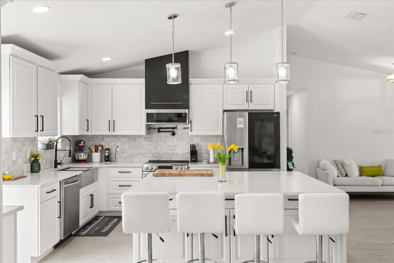 812 Chastain Road, Seffner, FL 33584 Photo