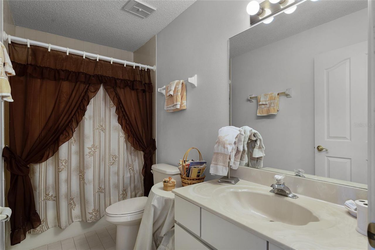 4019 Lake Mirage Boulevard, Orlando, FL 32817 Photo