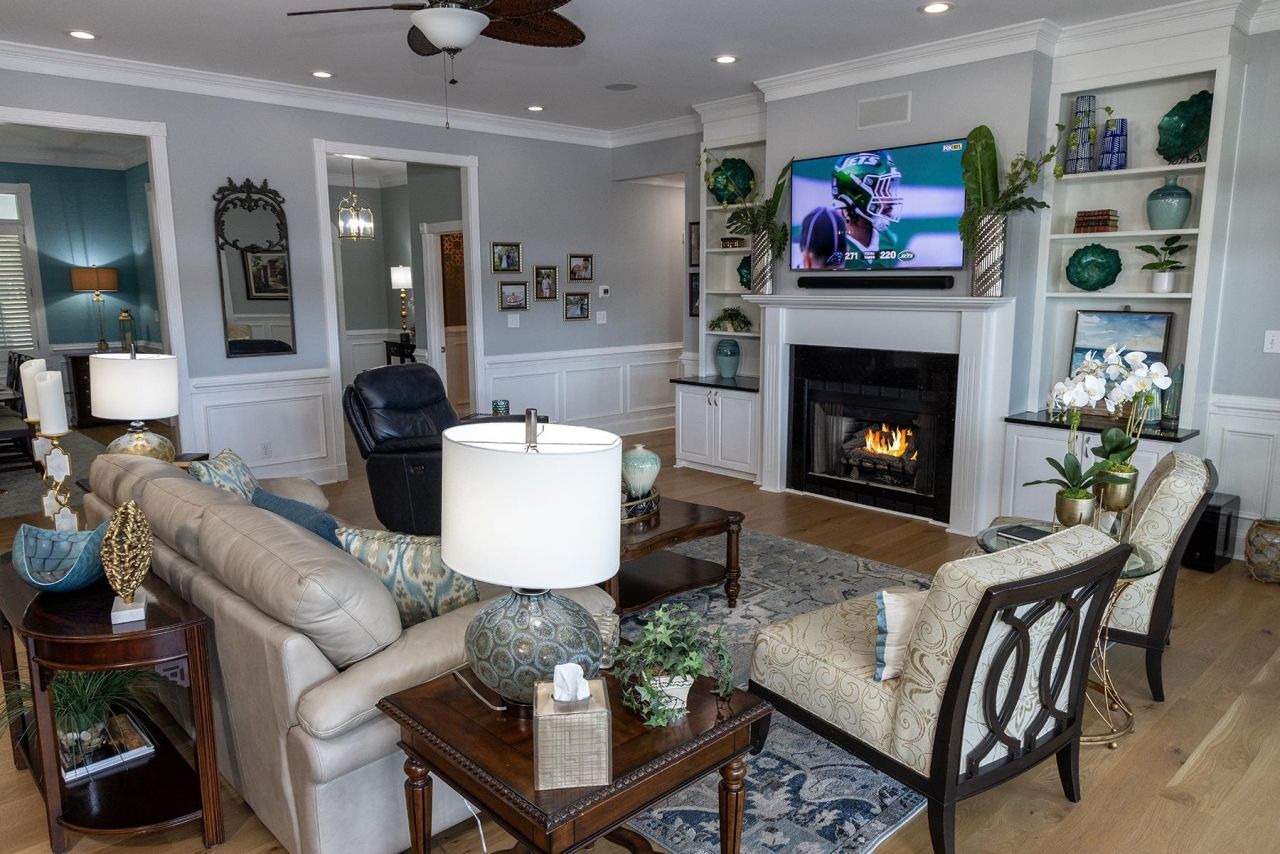 4894 Eastport Blvd.  Photo 10