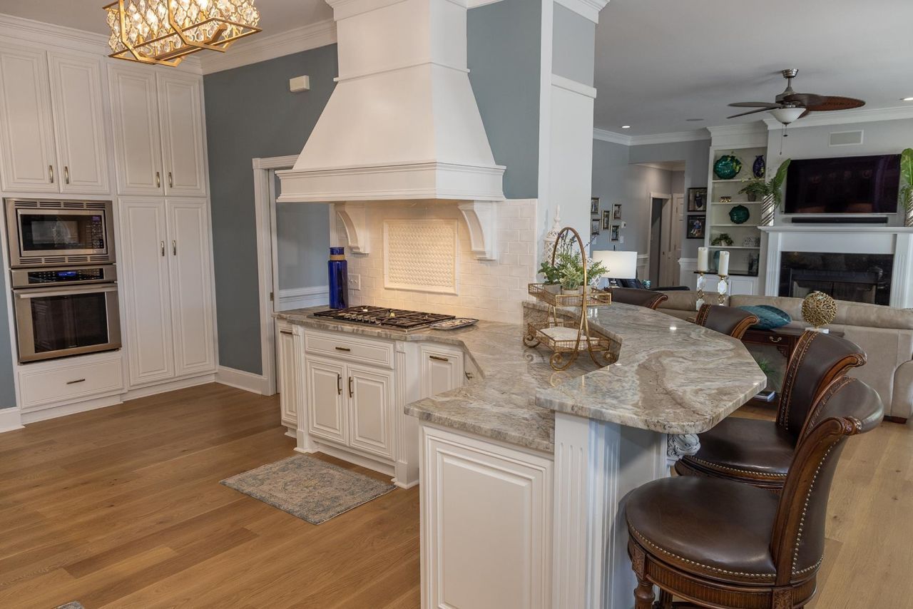 4894 Eastport Blvd.  Photo 12