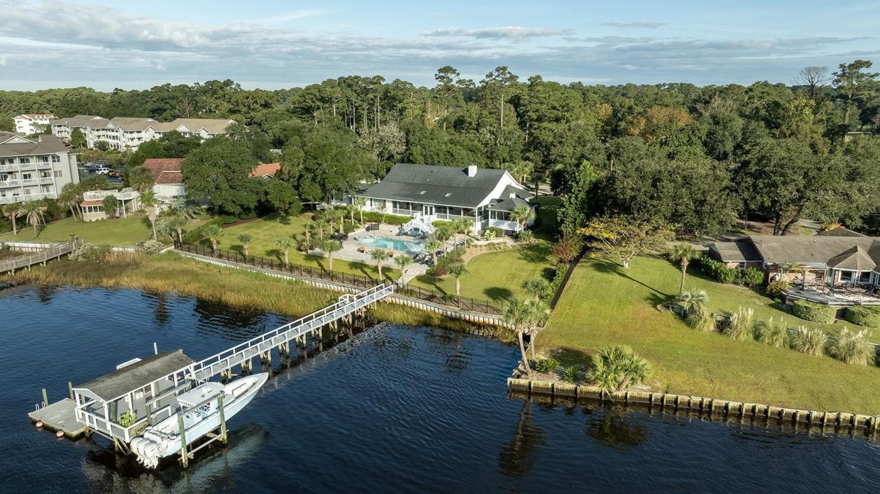 4894 Eastport Blvd.  Photo 36