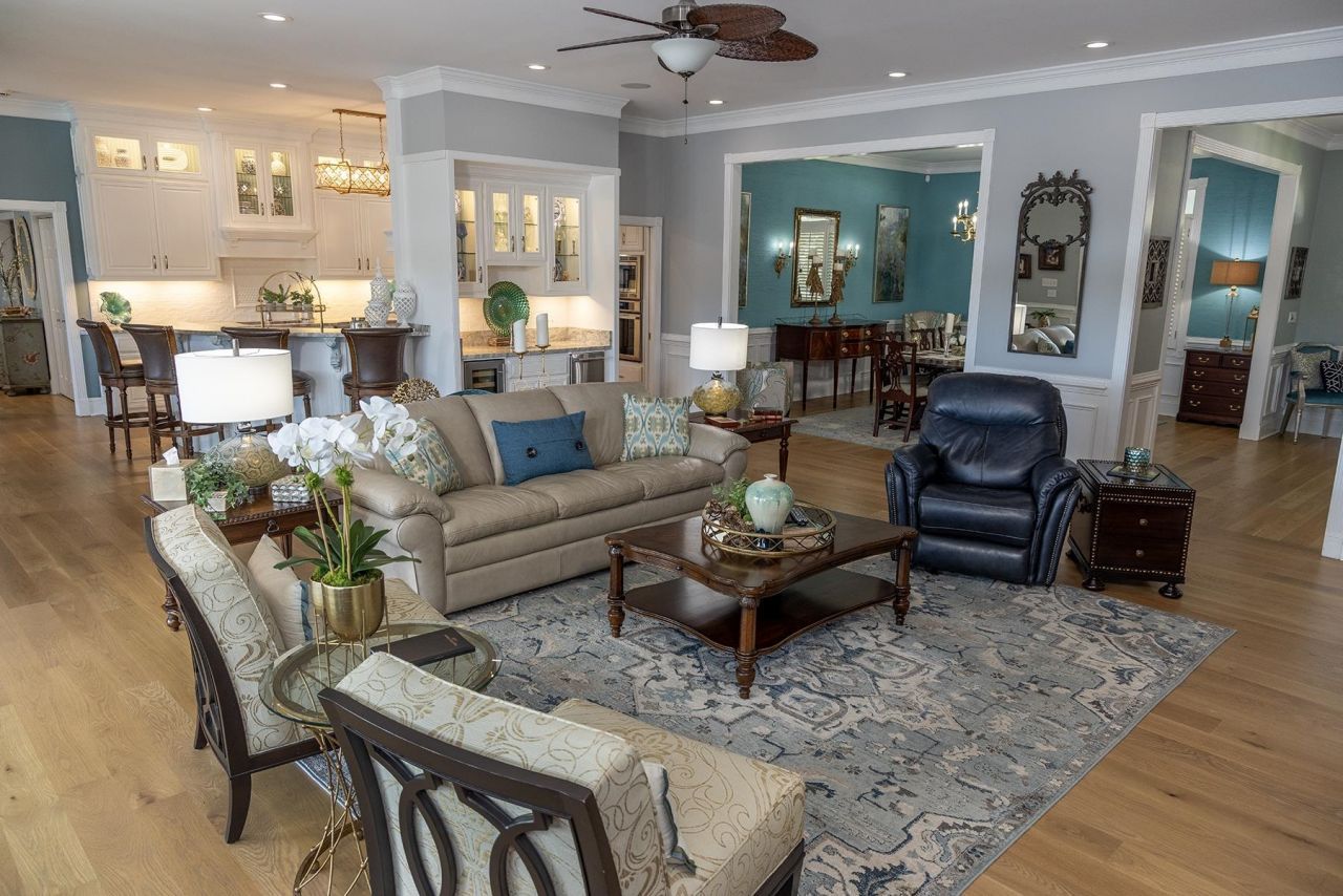 4894 Eastport Blvd.  Photo 9