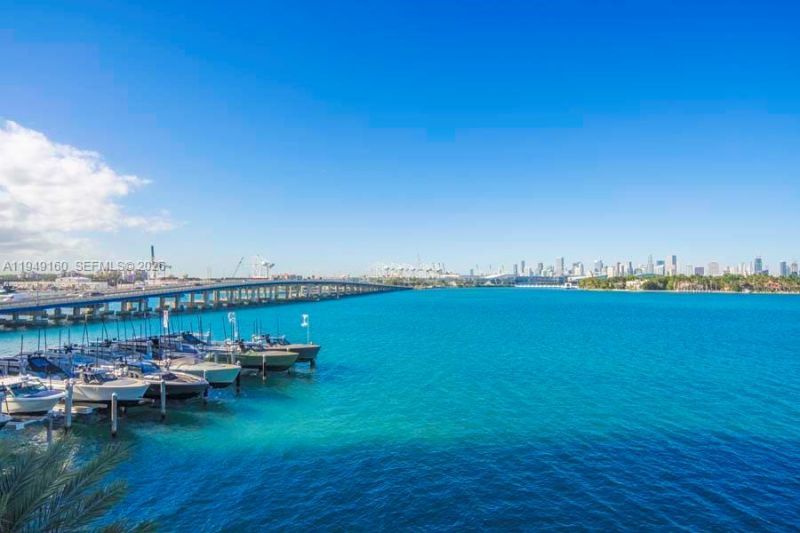 540 West Ave , Unit 411, Miami Beach, FL 33139 Photo