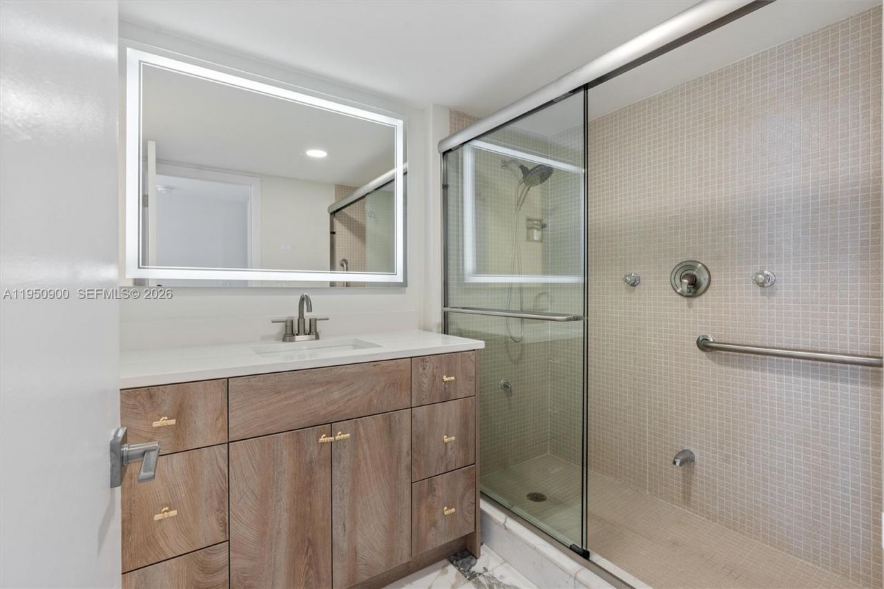 2100 S Ocean Ln, Unit 2412, Fort Lauderdale, FL 33316 Photo