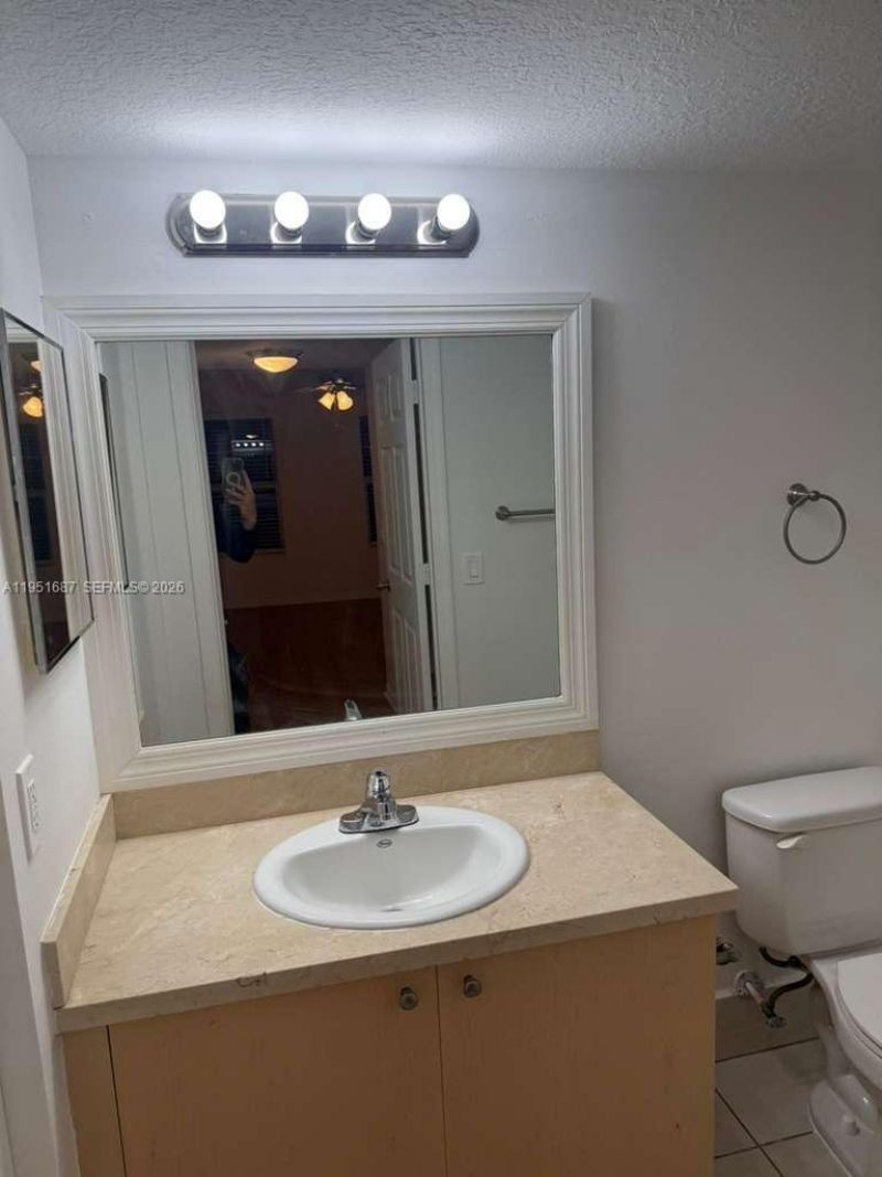 4211 San Marino Blvd, Unit 301, West Palm Beach, FL 33409 Photo