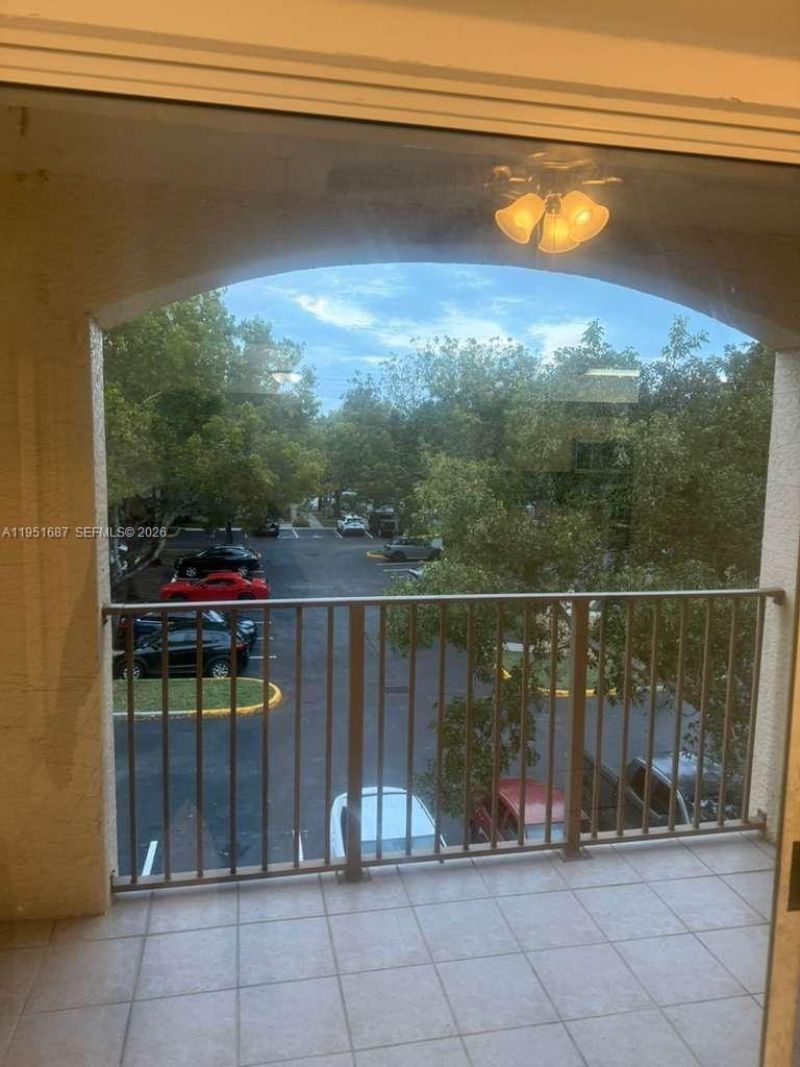 4211 San Marino Blvd, Unit 301, West Palm Beach, FL 33409 Photo